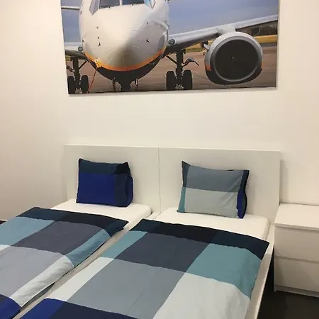 Aerorooms 2* براغ