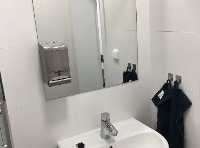 Hotel Aerorooms 2*